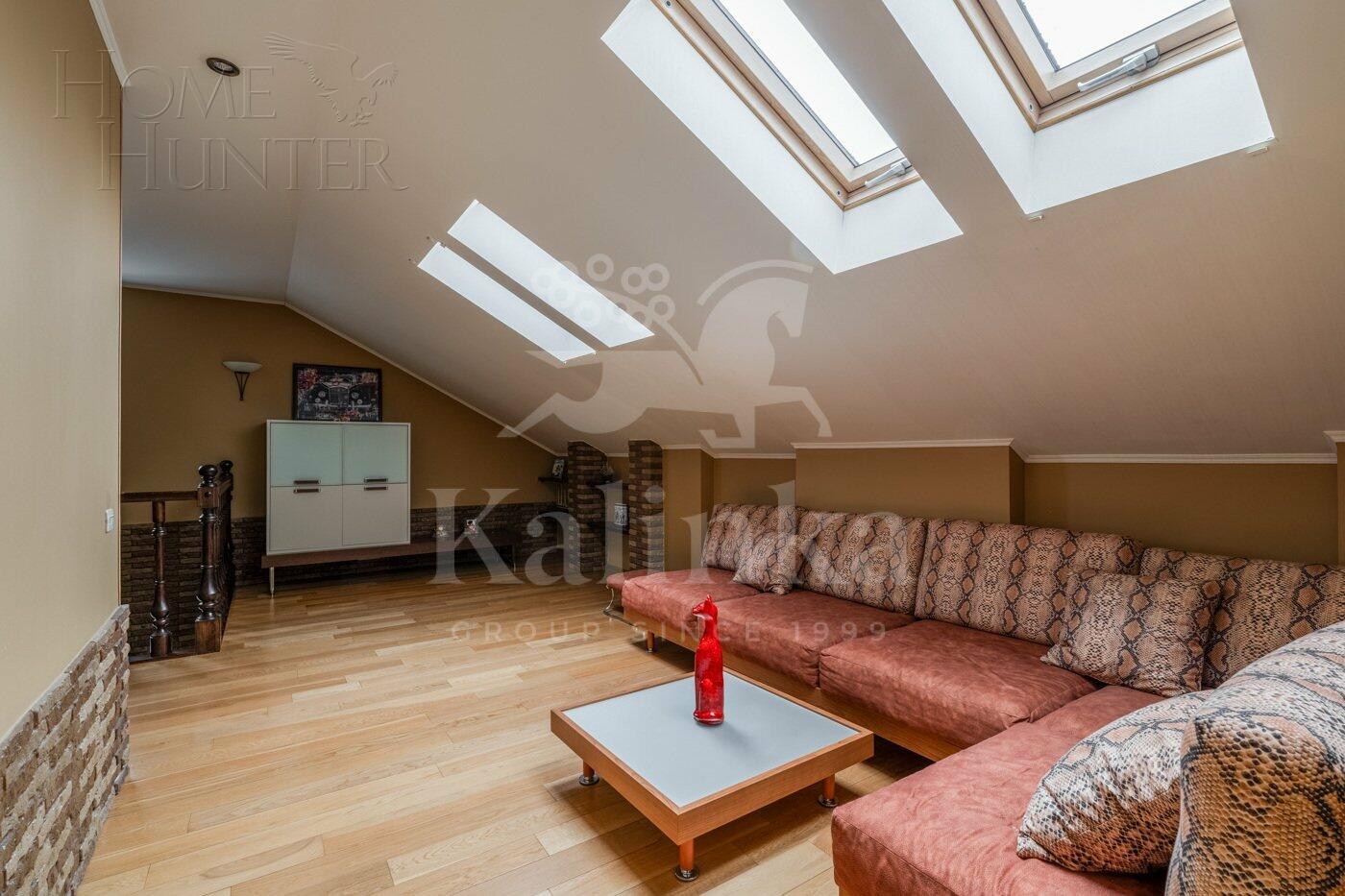 2-этажный коттедж 1 200 м² с отделкой