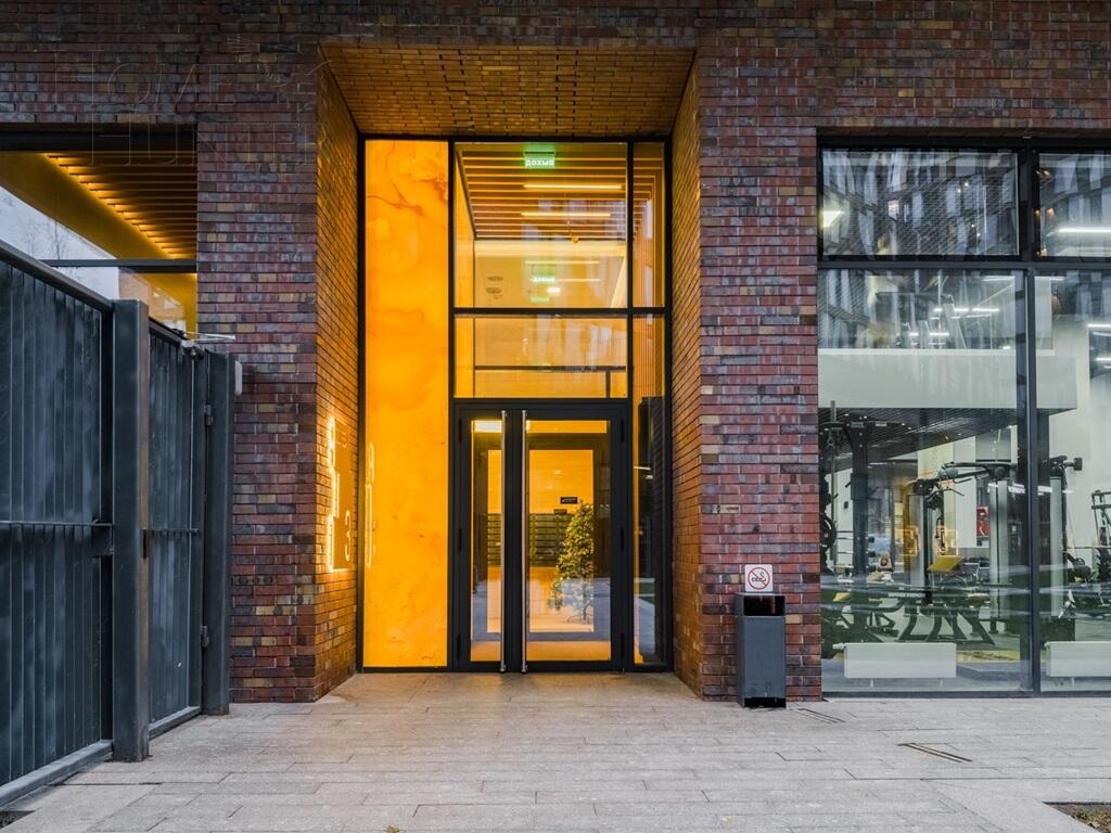 4-КОМН. КВАРТИРА С ОТДЕЛКОЙ 130 М² НА 18 ЭТАЖЕ