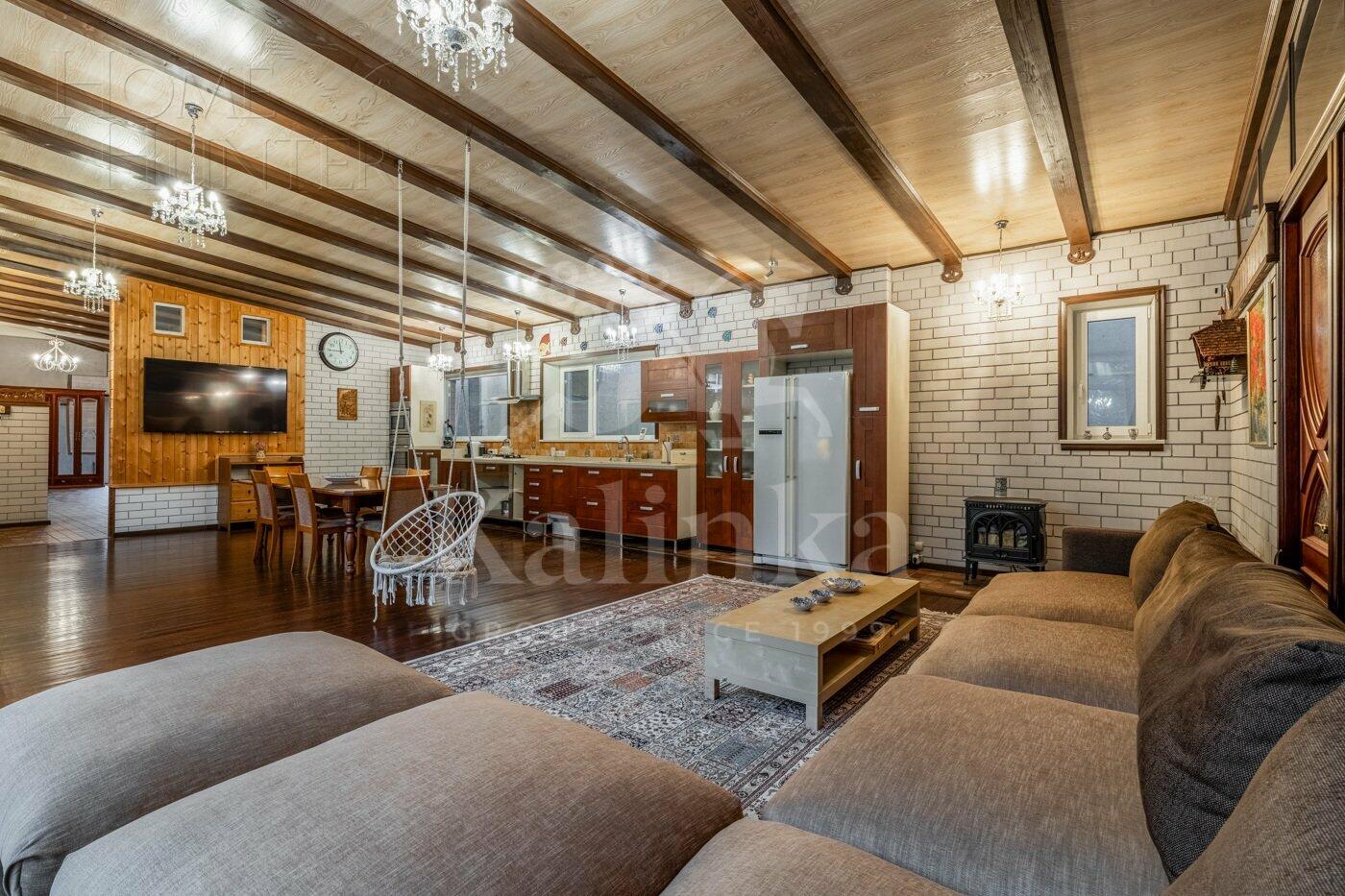 2-этажный коттедж 1 200 м² с отделкой