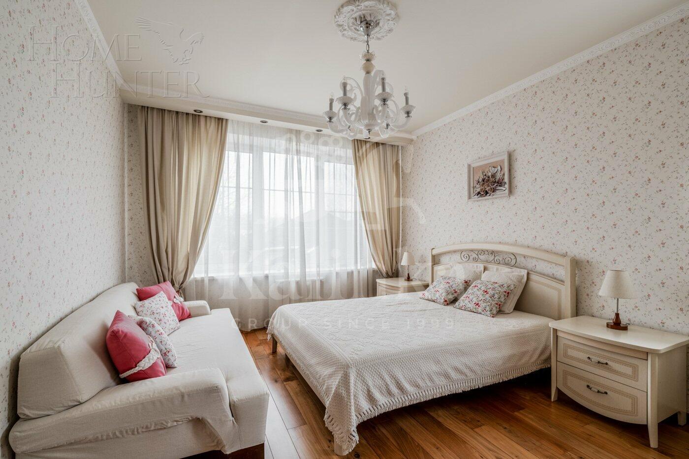 2-этажный коттедж 1 200 м² с отделкой