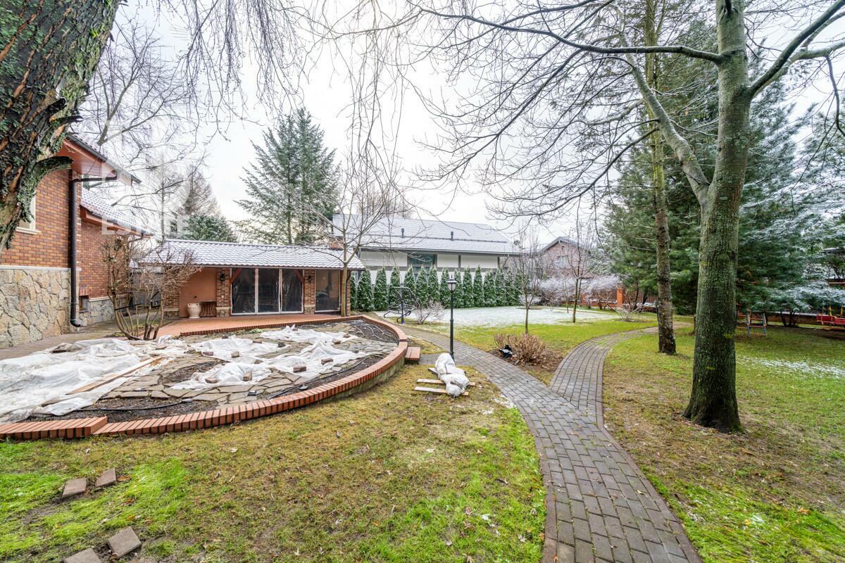 2-этажный коттедж 490 м² с отделкой