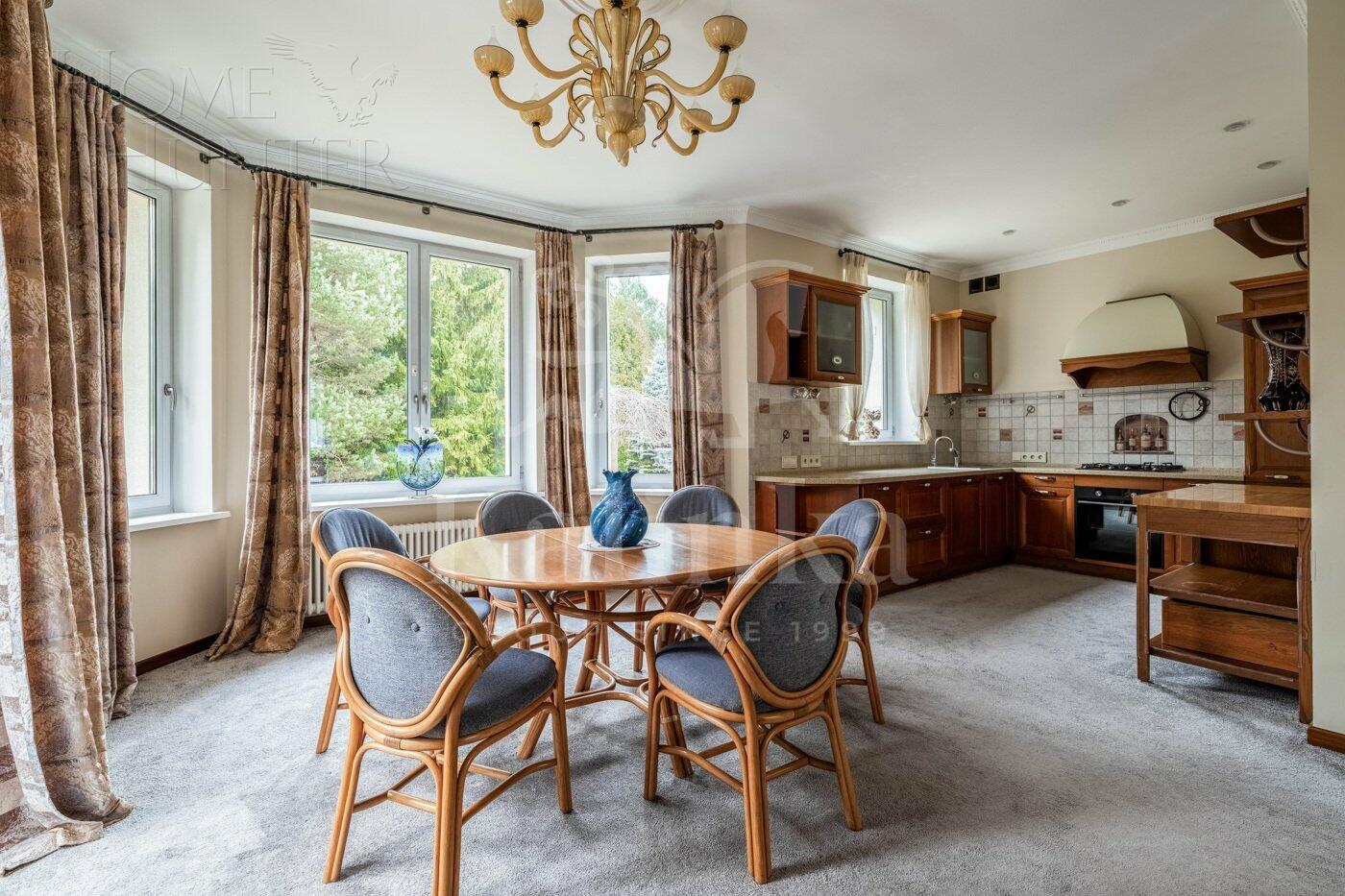 2-этажный коттедж 348 м² с отделкой