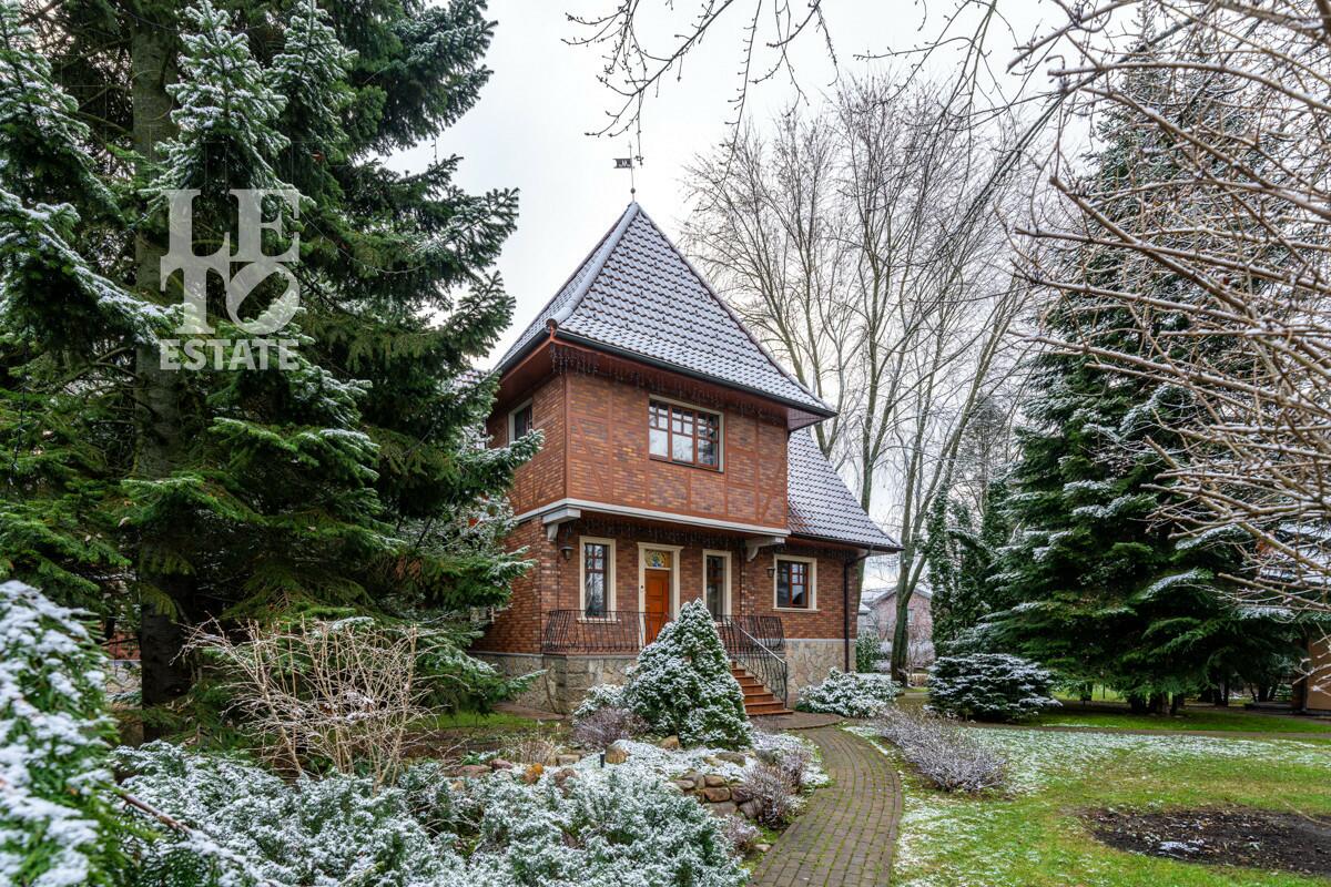 2-этажный коттедж 490 м² с отделкой