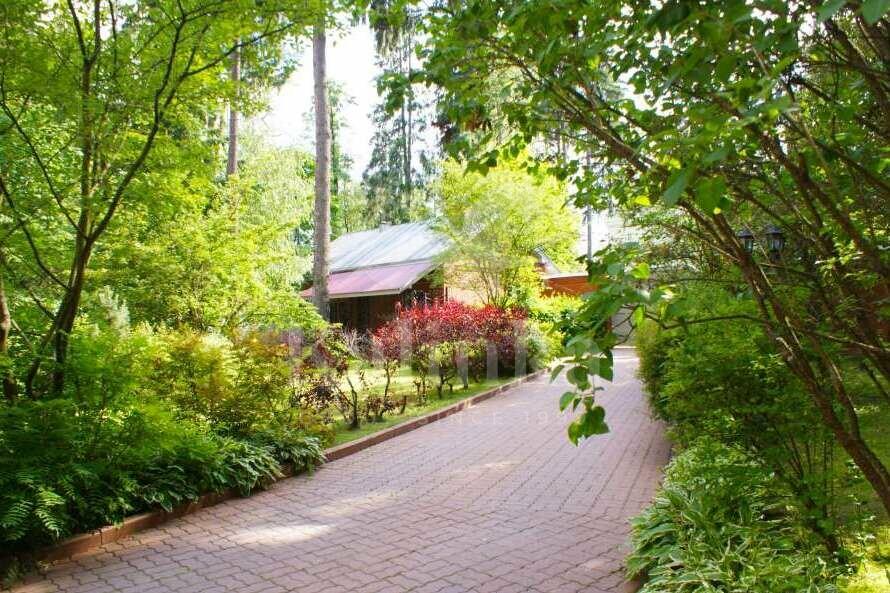 2-этажный коттедж 975 м² с отделкой