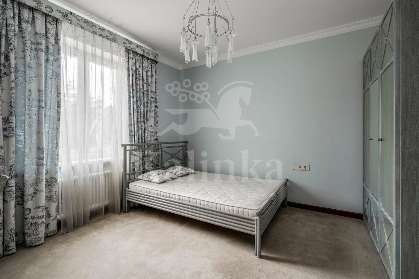 2-этажный коттедж 348 м² с отделкой