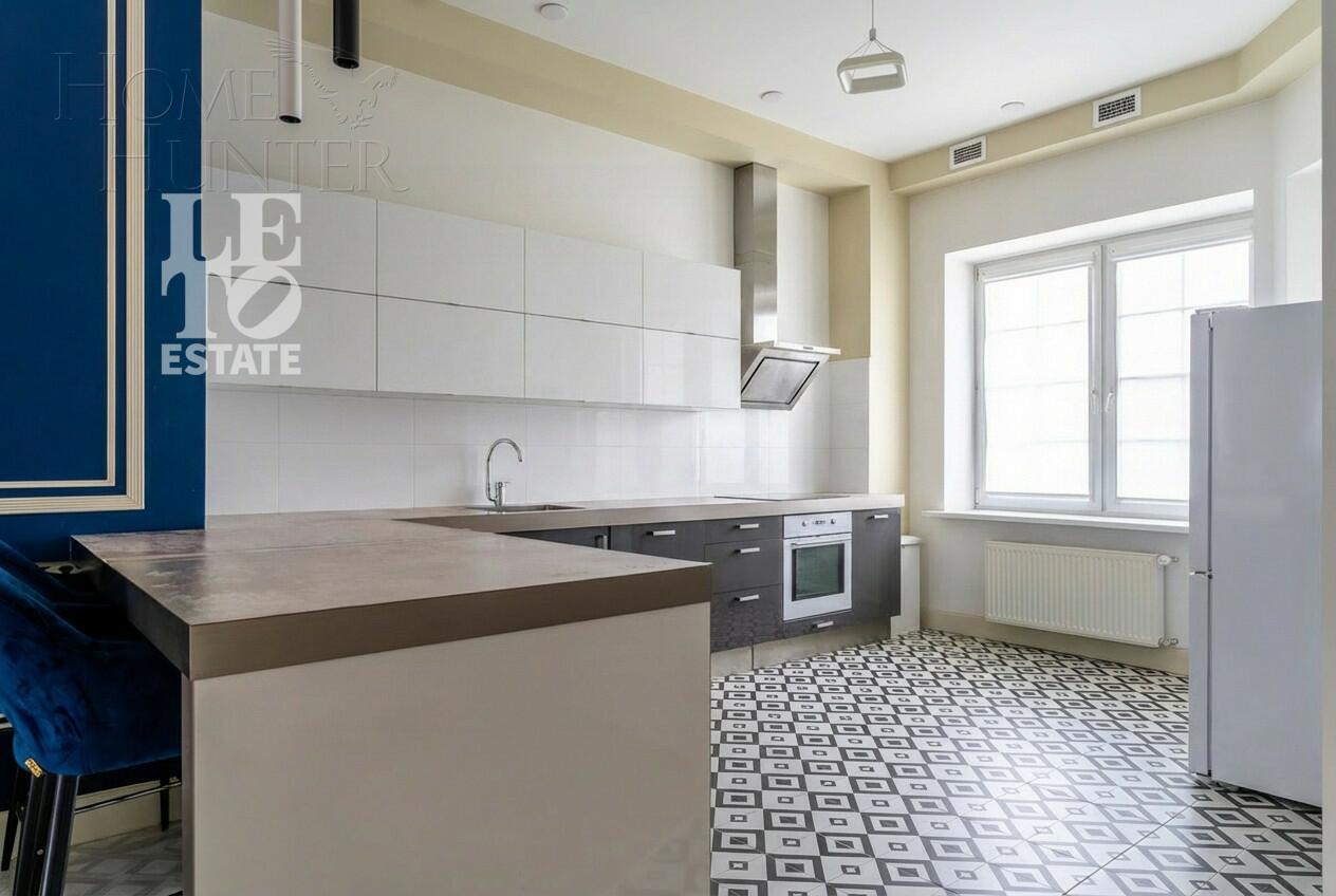 2-этажный таунхаус 400 м² с отделкой