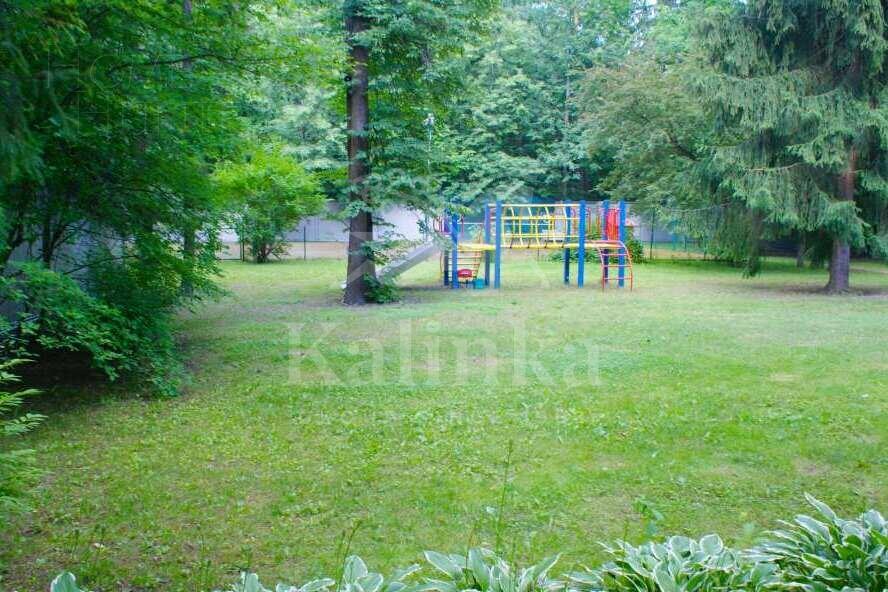 2-этажный коттедж 975 м² с отделкой