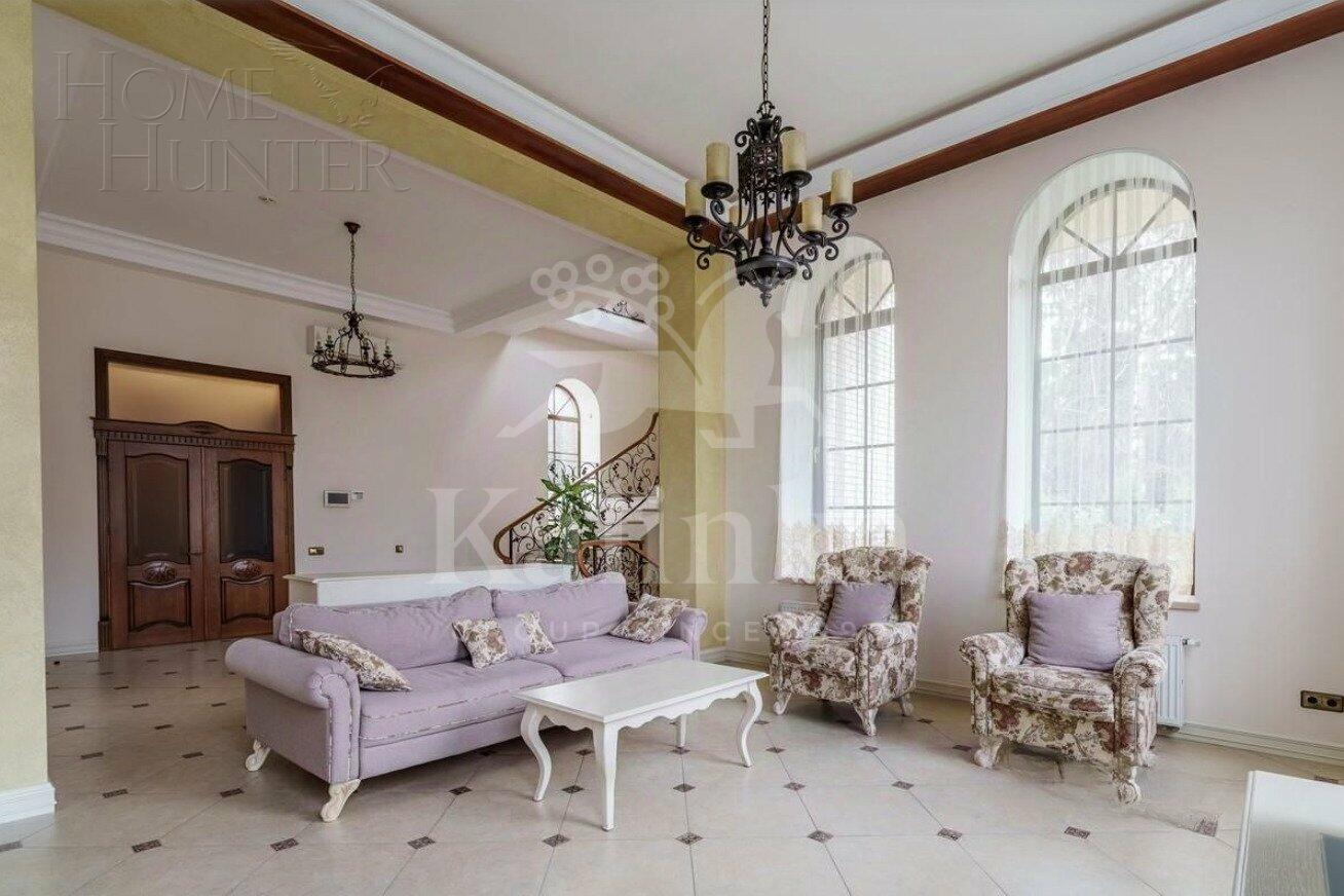 2-этажный коттедж 717 м² с отделкой