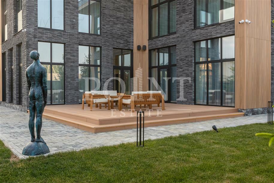 2-этажный коттедж 250 м² с отделкой