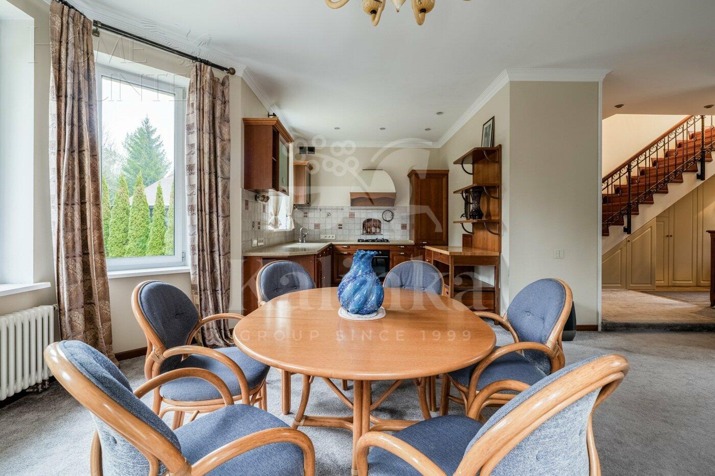 2-этажный коттедж 348 м² с отделкой