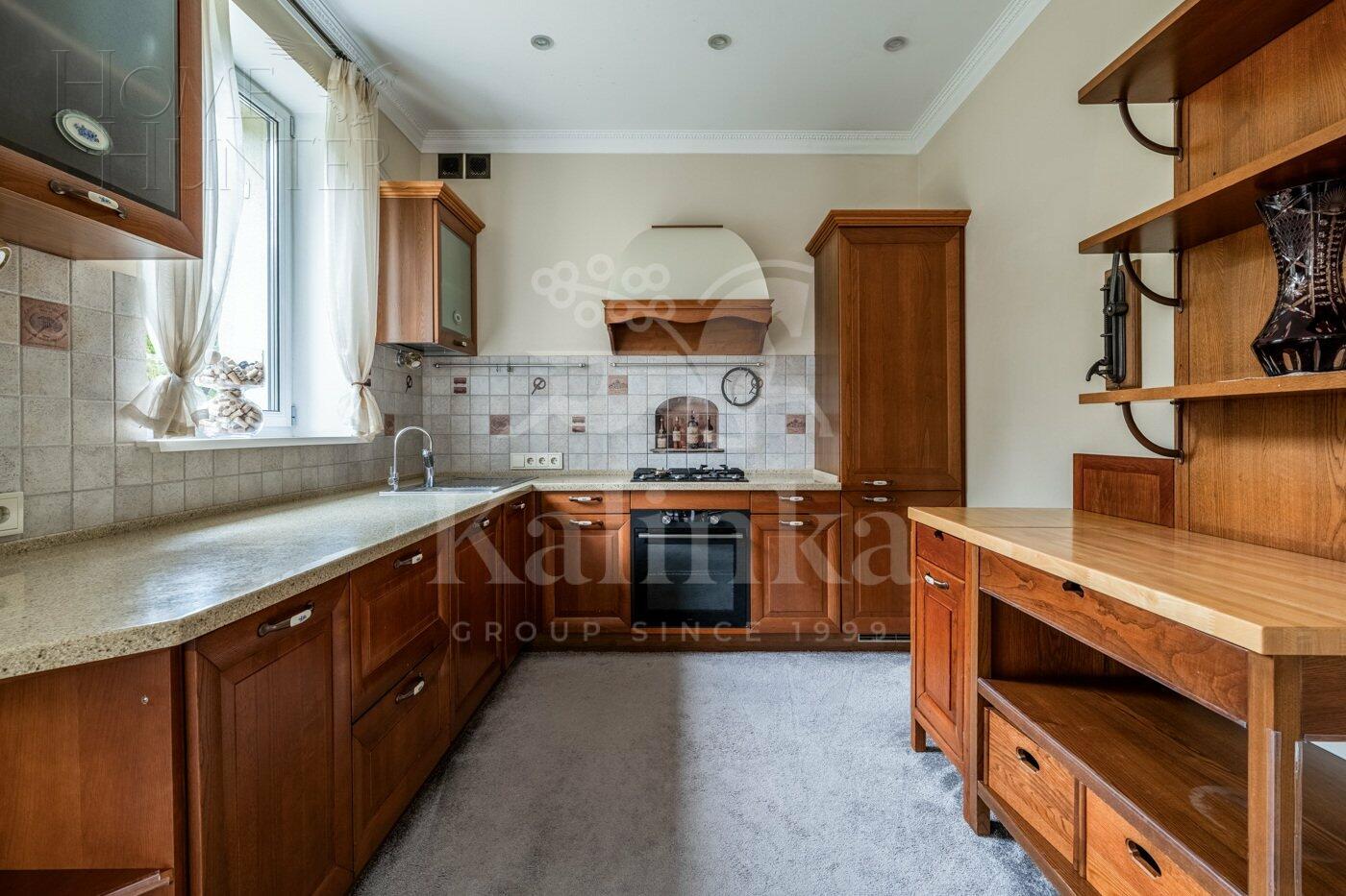 2-этажный коттедж 348 м² с отделкой