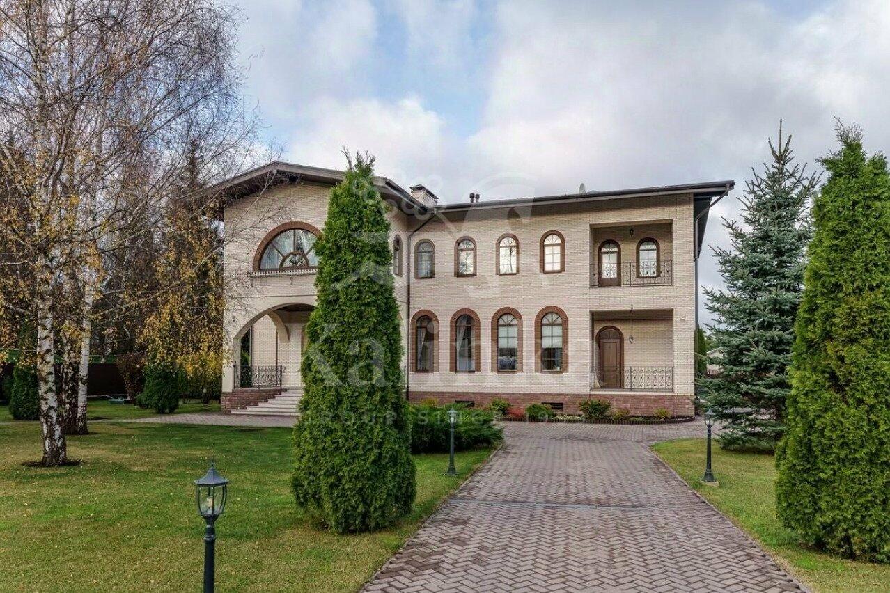 2-этажный коттедж 717 м² с отделкой