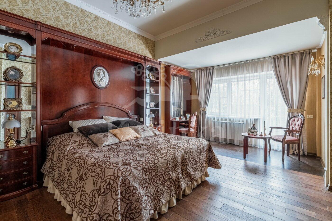 2-этажный коттедж 1 200 м² с отделкой