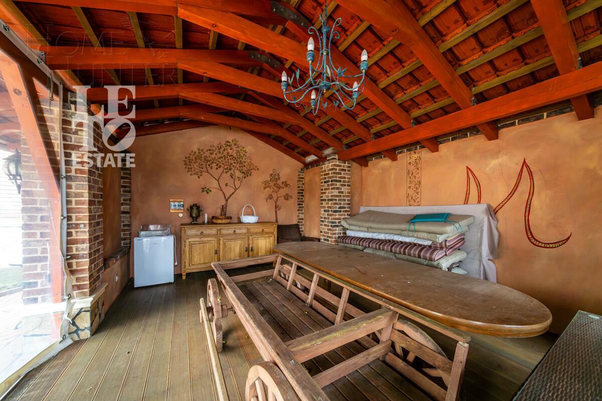 2-этажный коттедж 490 м² с отделкой