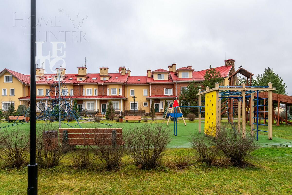 2-этажный таунхаус 400 м² с отделкой