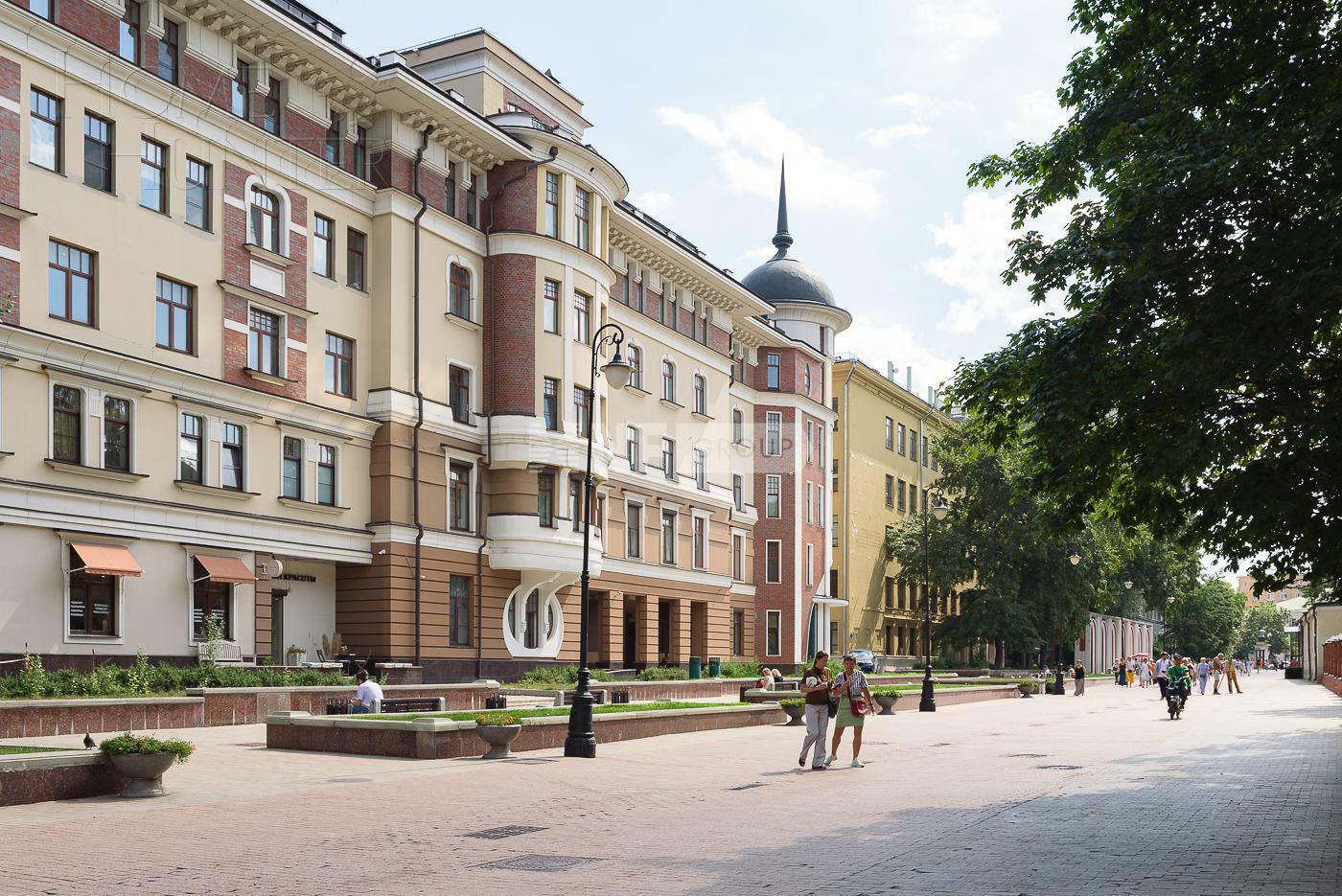 4-КОМН. КВАРТИРА С ОТДЕЛКОЙ 210.3 М² НА 3 ЭТАЖЕ