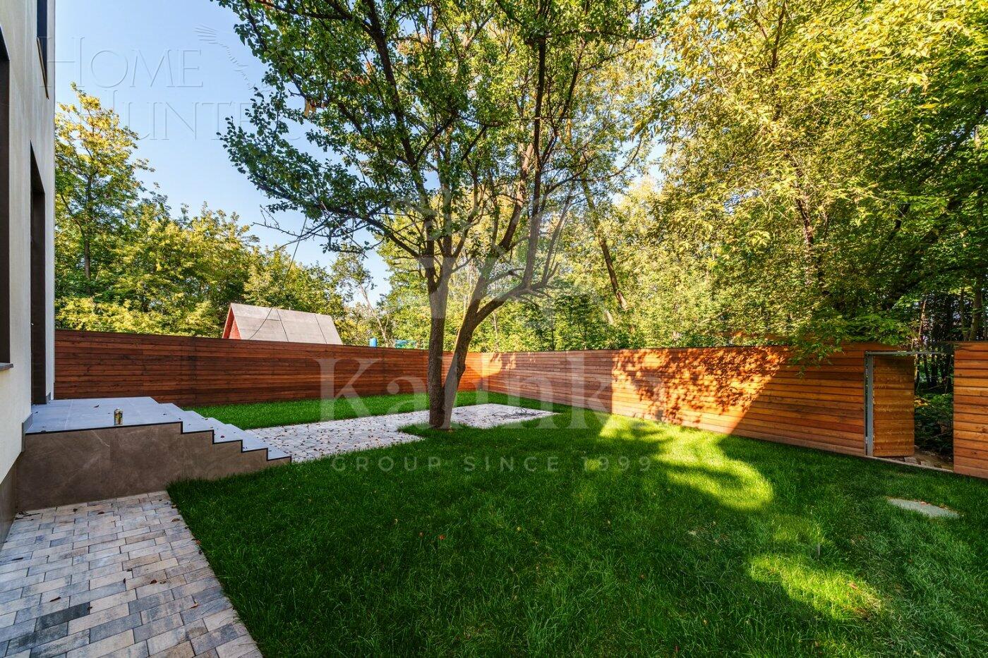 2-этажный коттедж 302 м² с отделкой