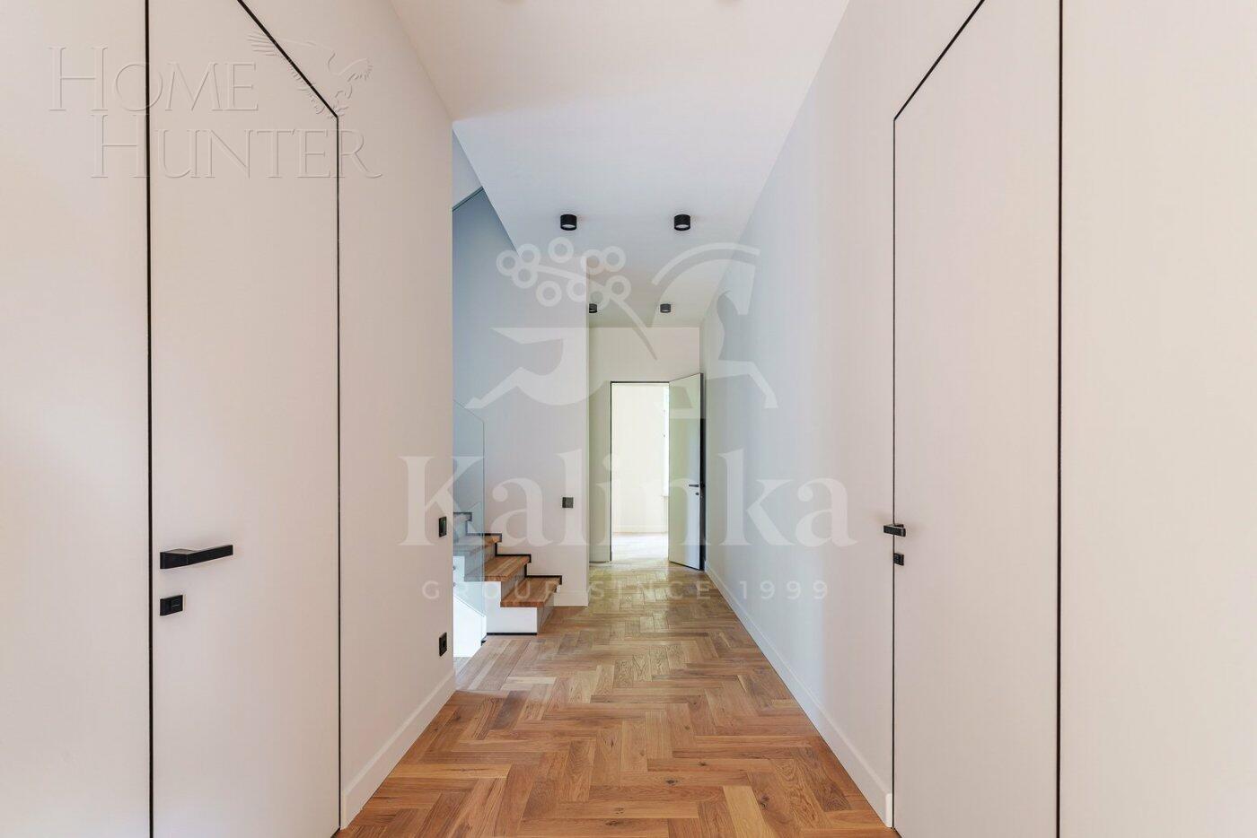 2-этажный коттедж 302 м² с отделкой