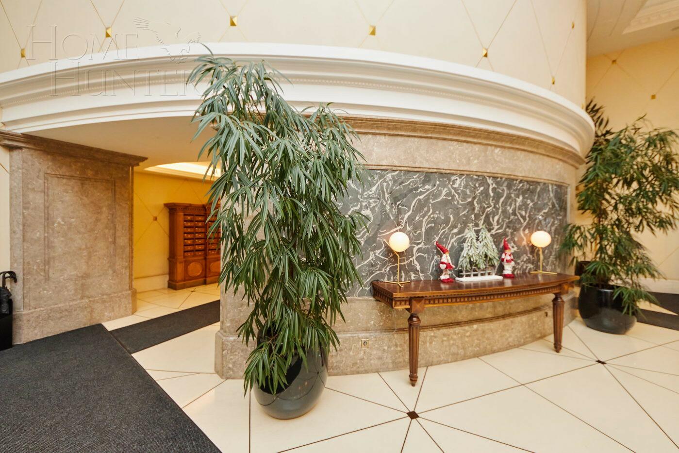 4-КОМН. КВАРТИРА С ОТДЕЛКОЙ 182.4 М² НА 8 ЭТАЖЕ