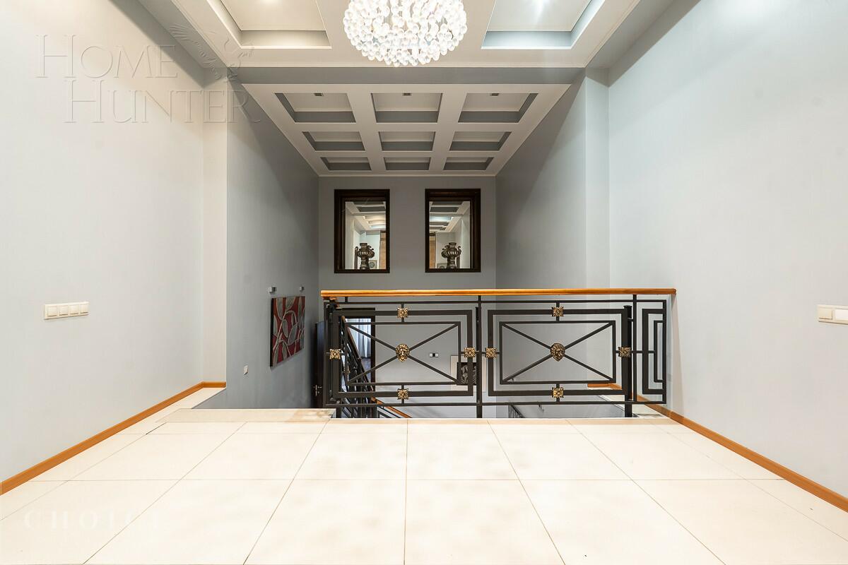 2-этажный коттедж 535 м² с отделкой