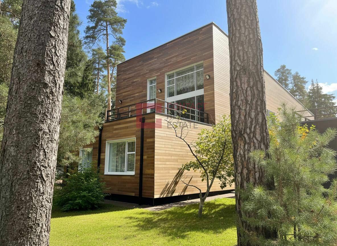 2-этажный коттедж 1 328 м² с отделкой