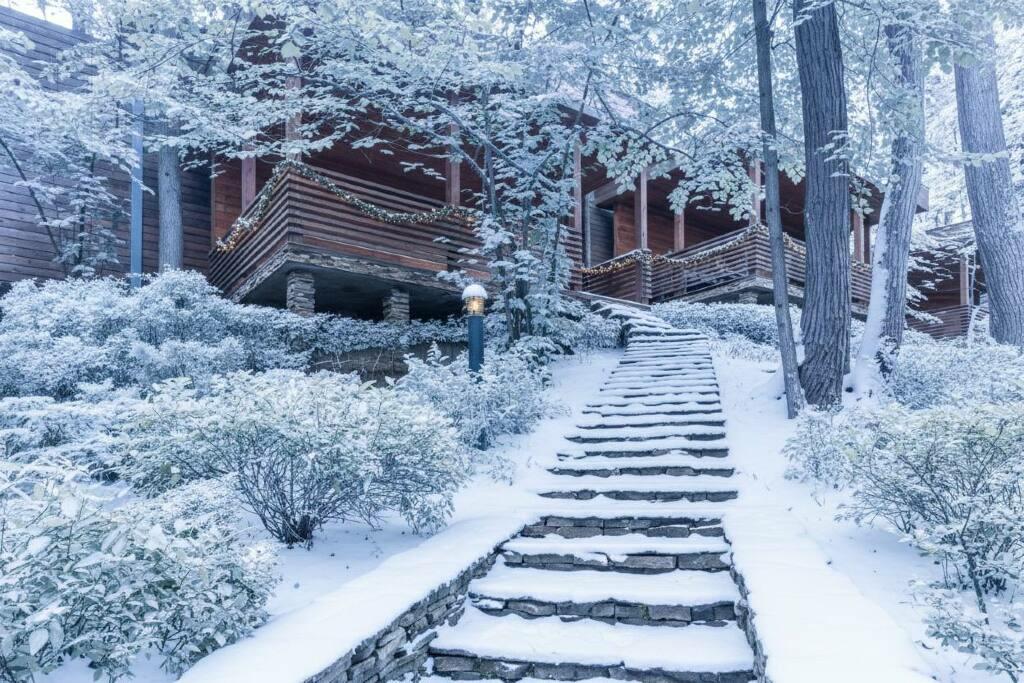 3-этажный таунхаус 340 м² с отделкой