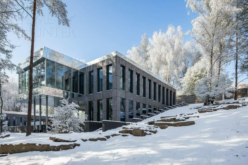 2-этажный коттедж 758 м² без отделки