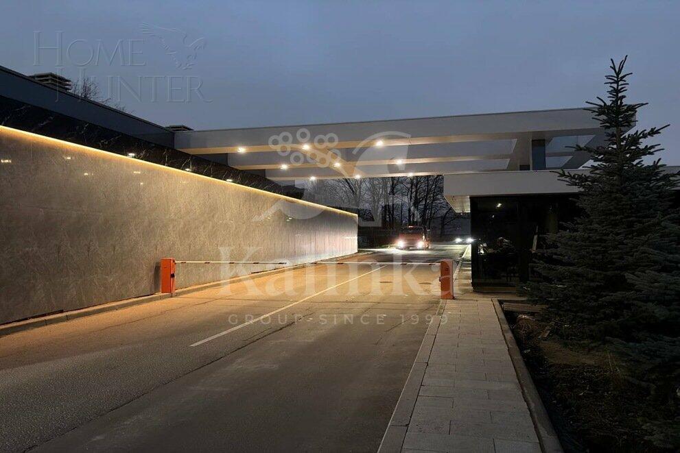 2-этажный коттедж 560 м² без отделки