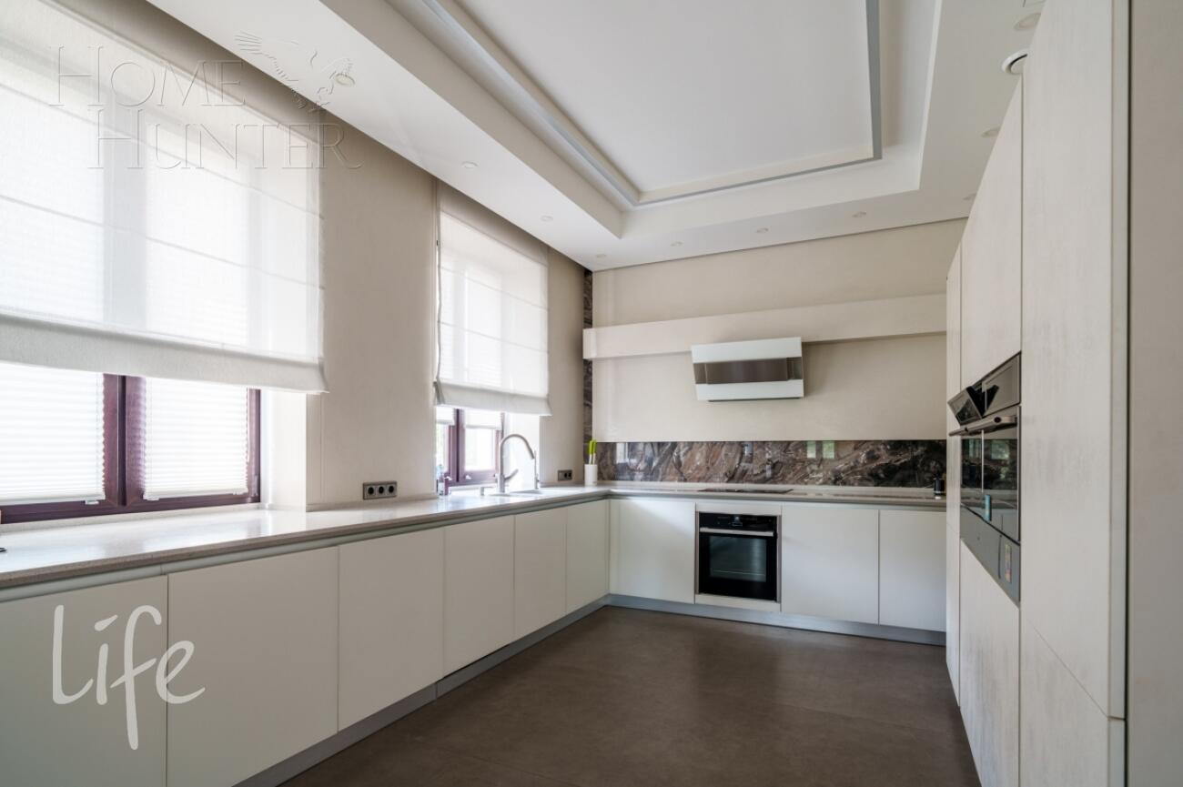 2-этажный коттедж 355 м² с отделкой