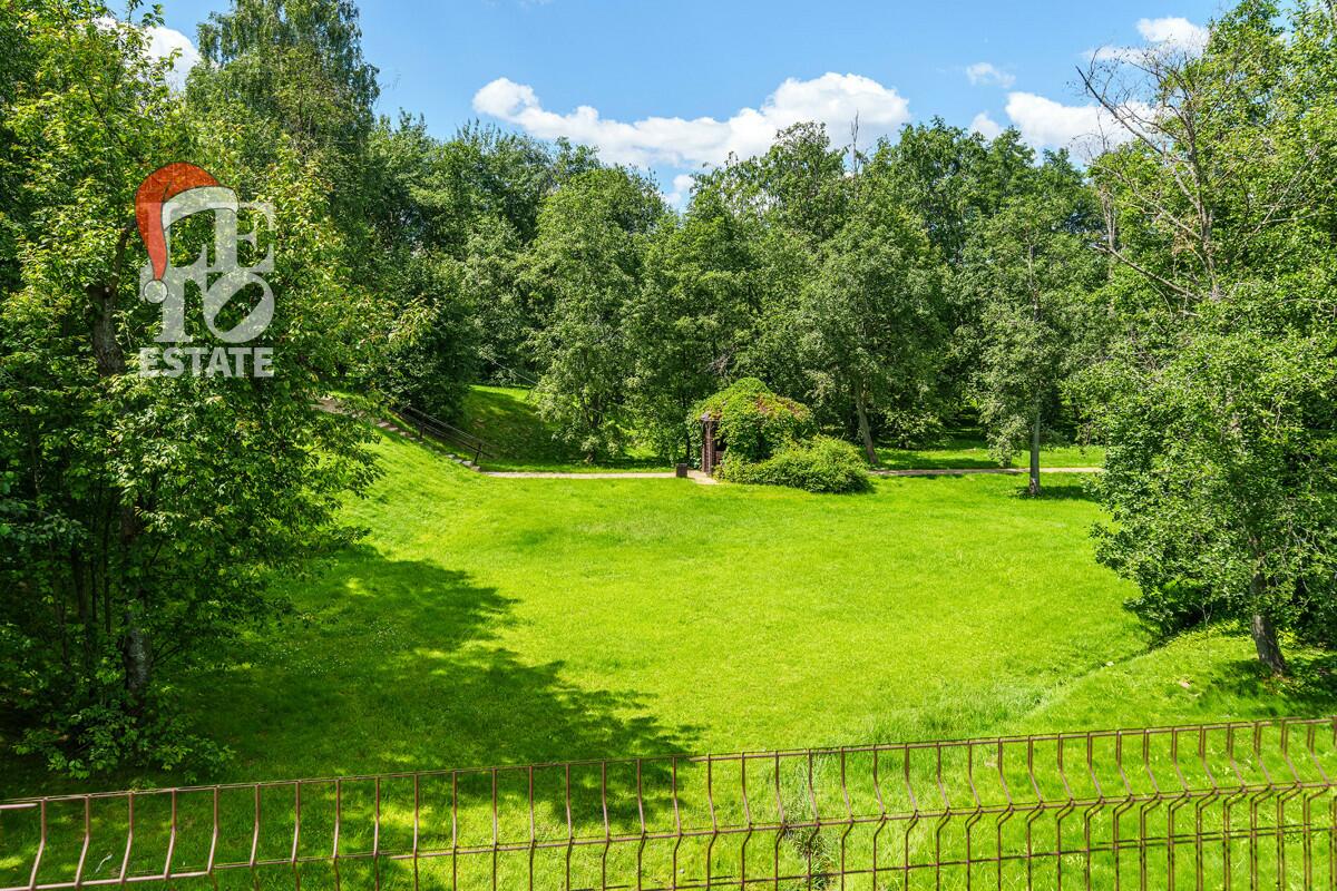 2-этажный коттедж 270 м² без отделки