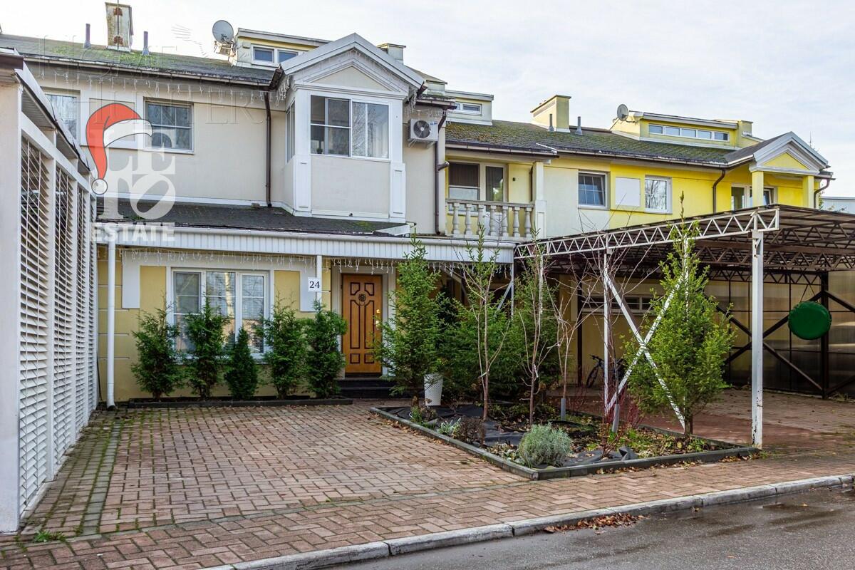 2-этажный таунхаус 200 м² с отделкой