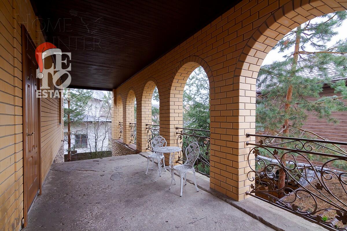 2-этажный коттедж 550 м² с отделкой