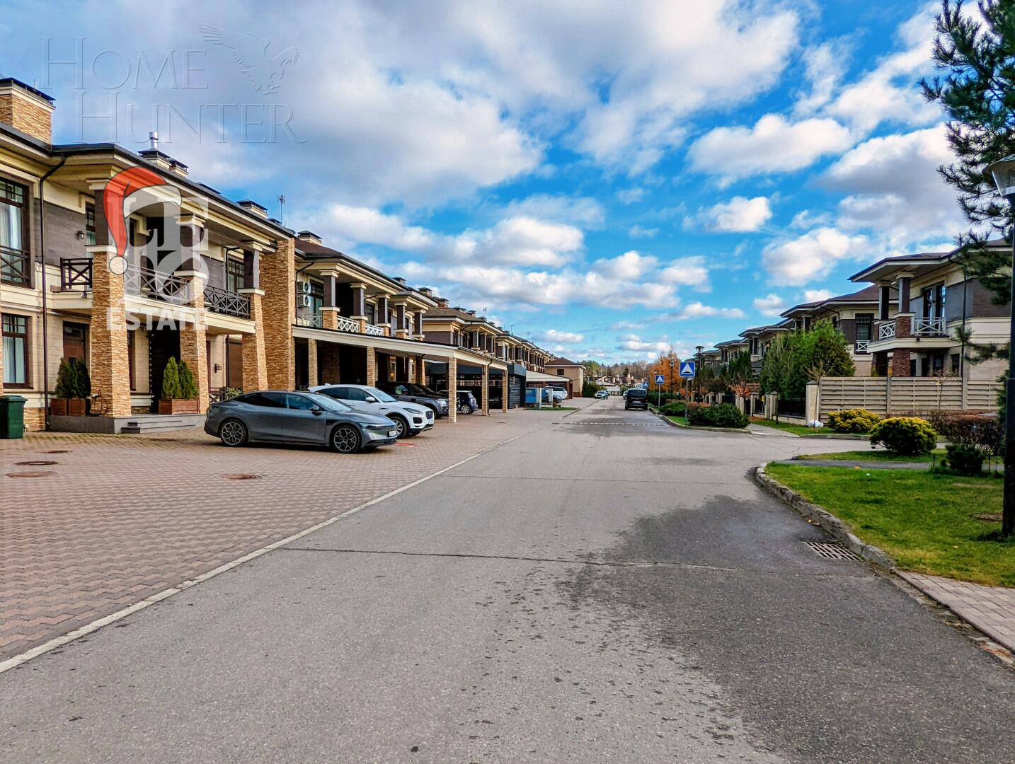 2-этажный таунхаус 440 м² с отделкой