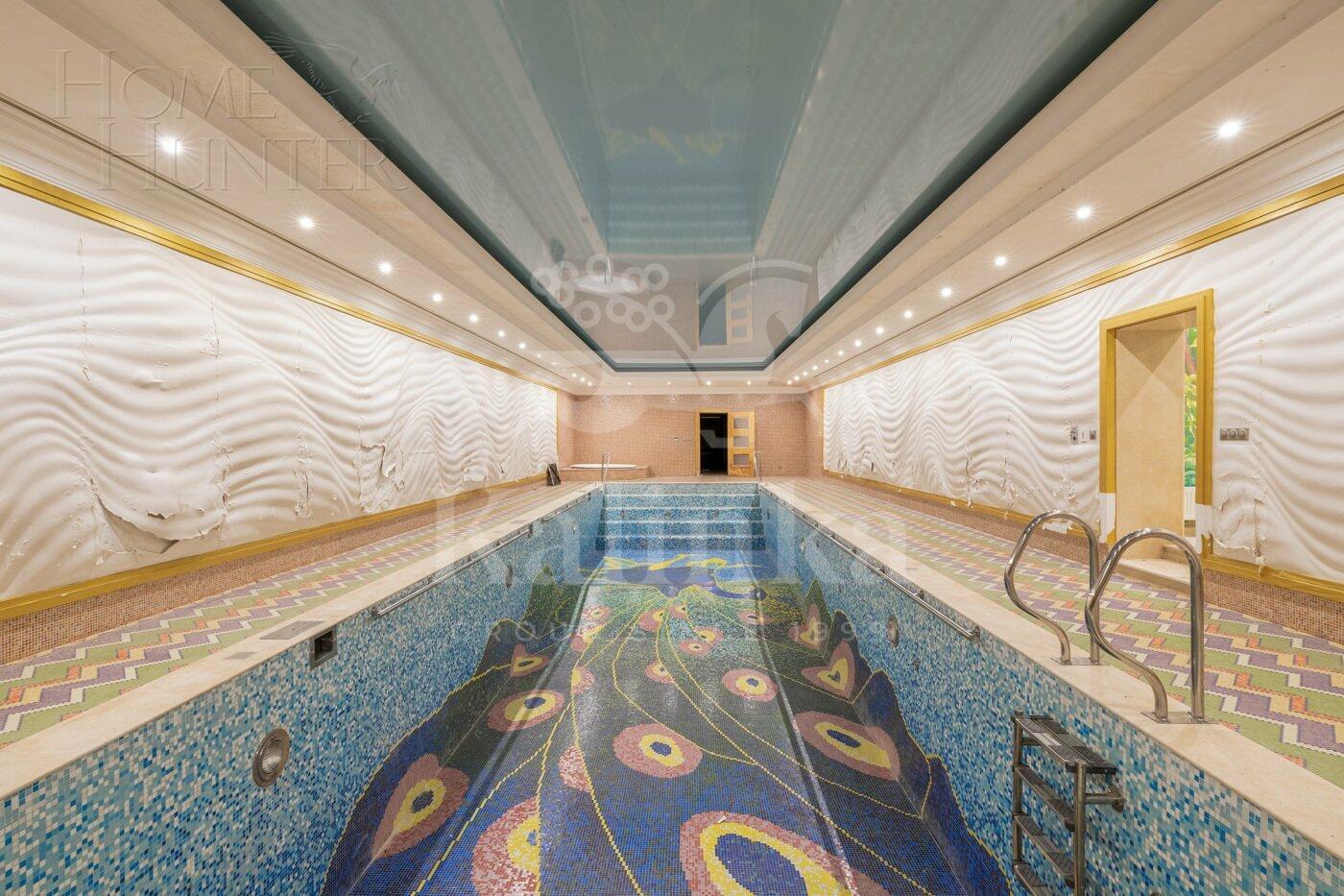 2-этажный коттедж 350 м² с отделкой