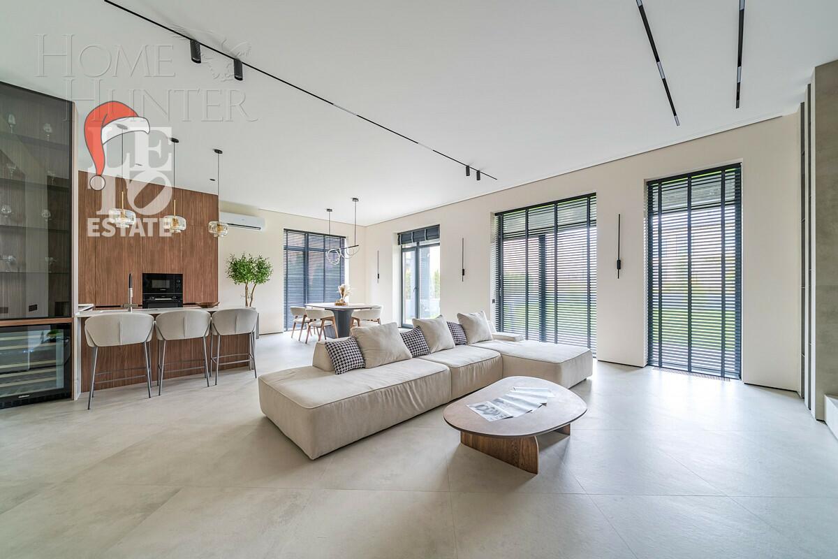 2-этажный коттедж 300 м² с отделкой