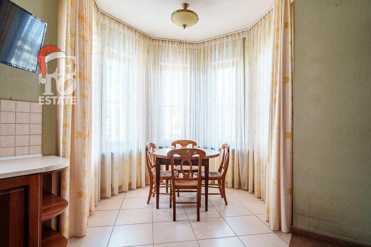 2-этажный коттедж 350 м² с отделкой