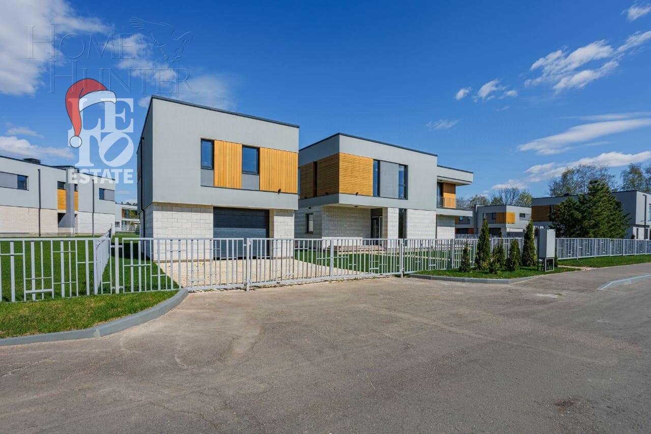 2-этажный коттедж 319.7 м² без отделки