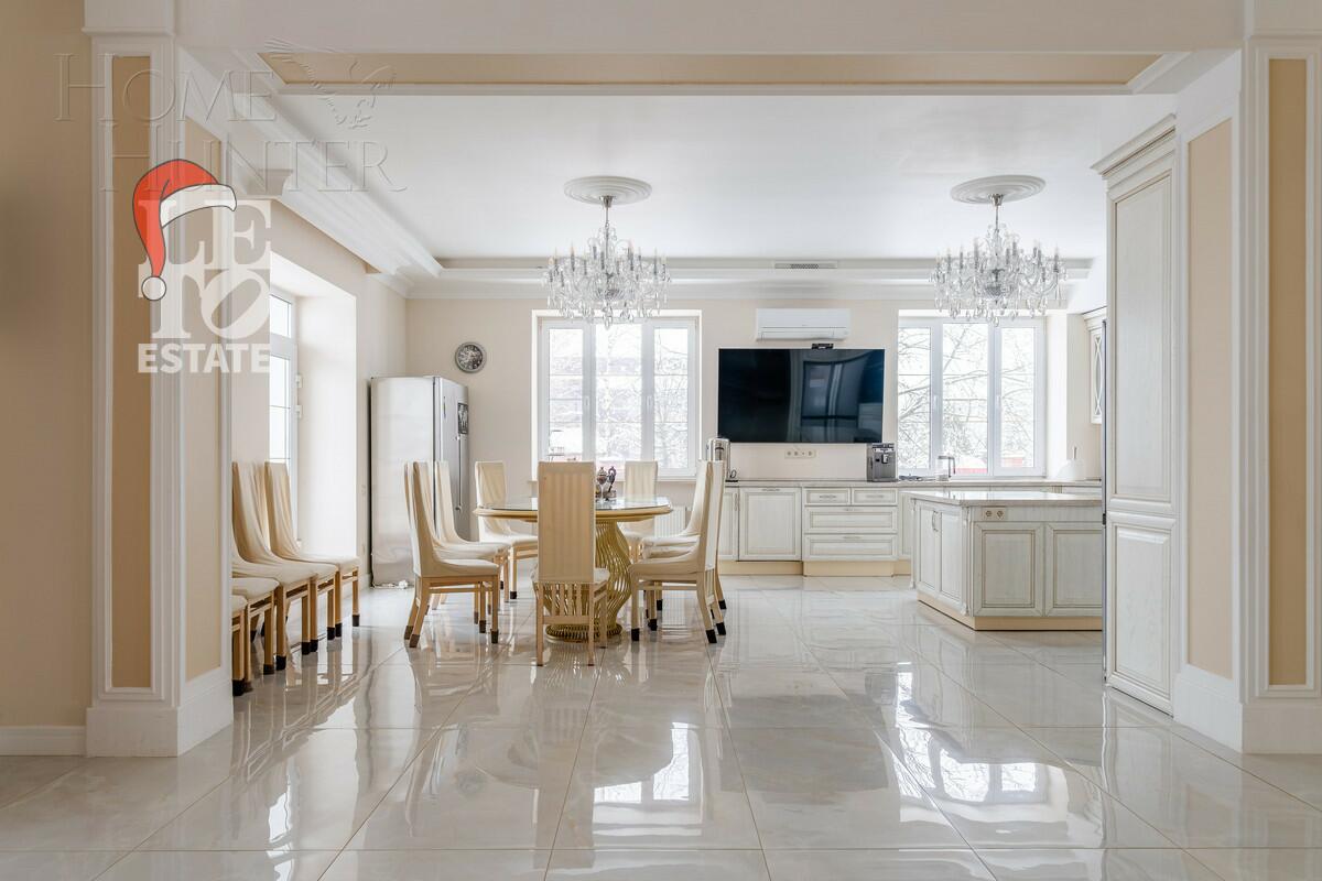 2-этажный коттедж 1 110 м² с отделкой