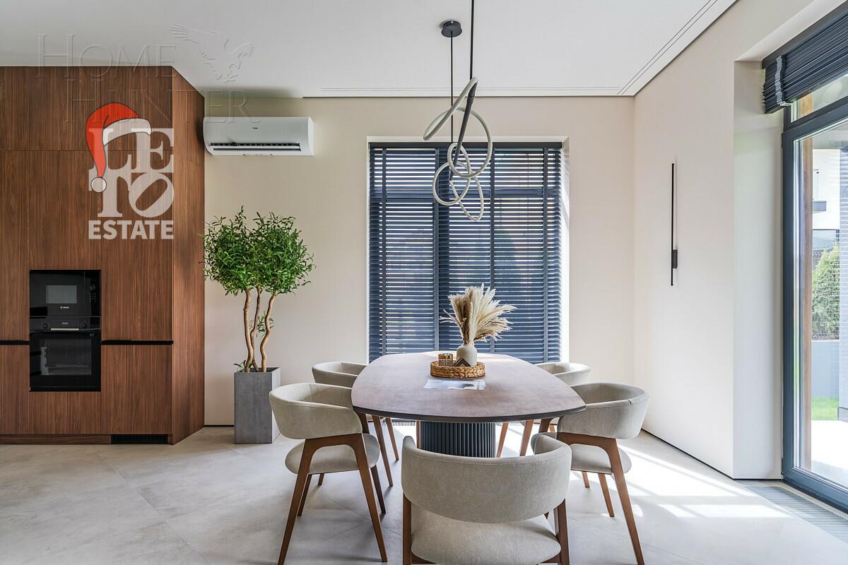 2-этажный коттедж 300 м² с отделкой