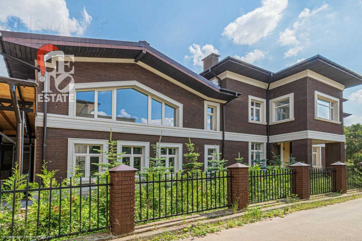 2-этажный коттедж 750 м² без отделки