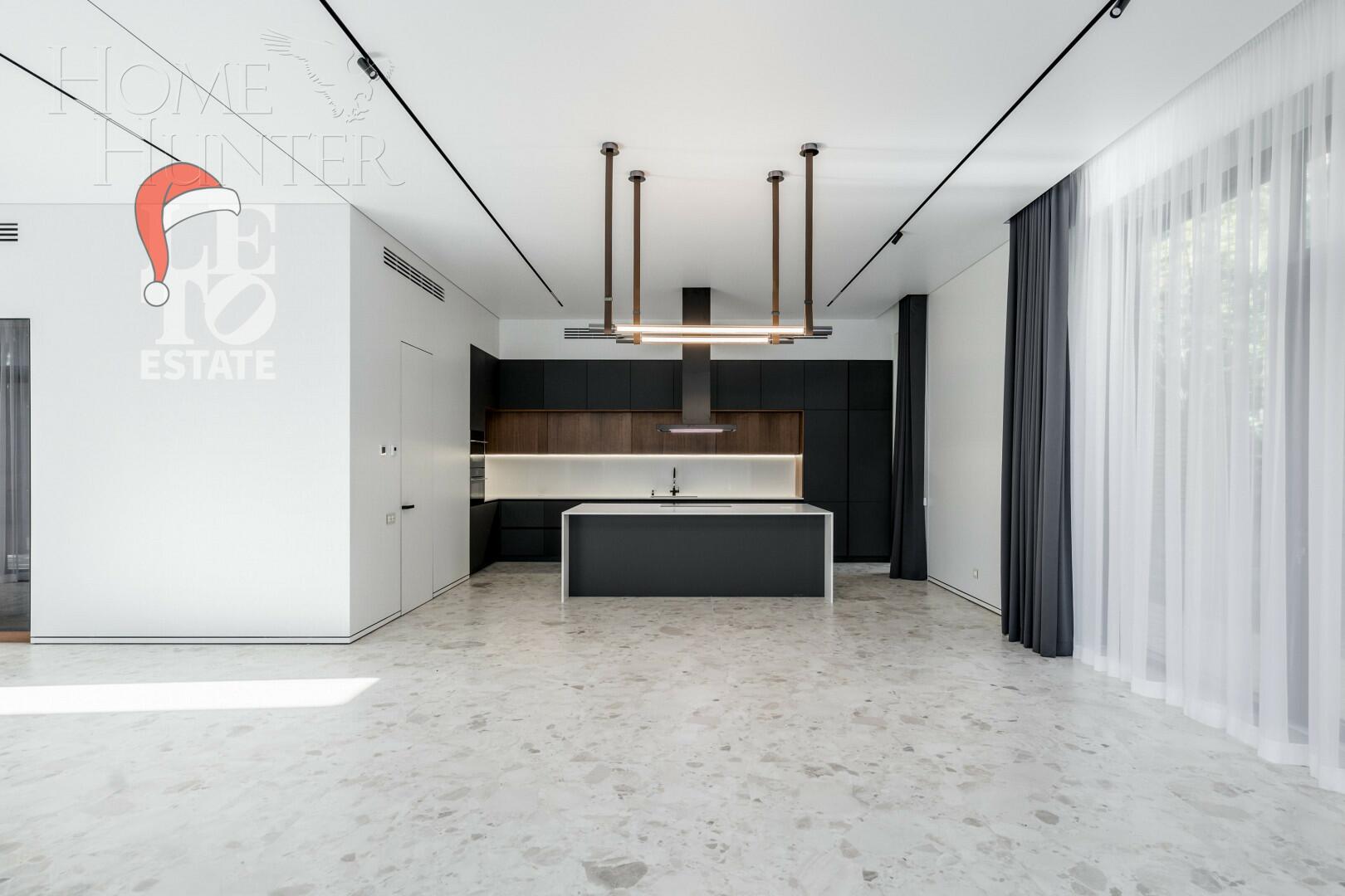 2-этажный коттедж 650 м² с отделкой