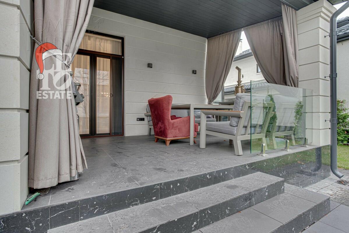 2-этажный коттедж 275 м² с отделкой