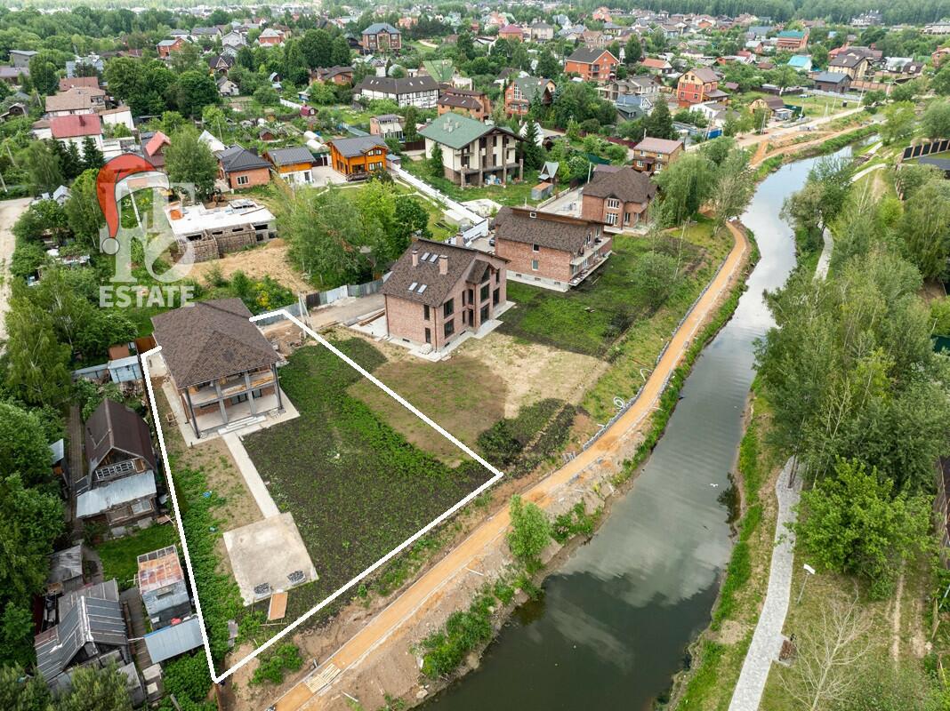 2-этажный коттедж 406.4 м² без отделки