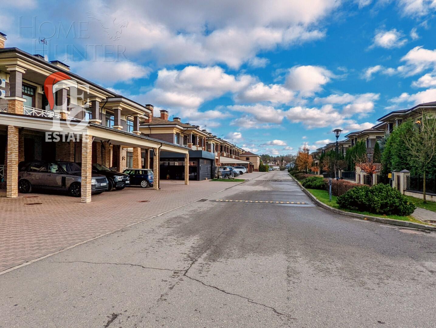 2-этажный таунхаус 440 м² с отделкой