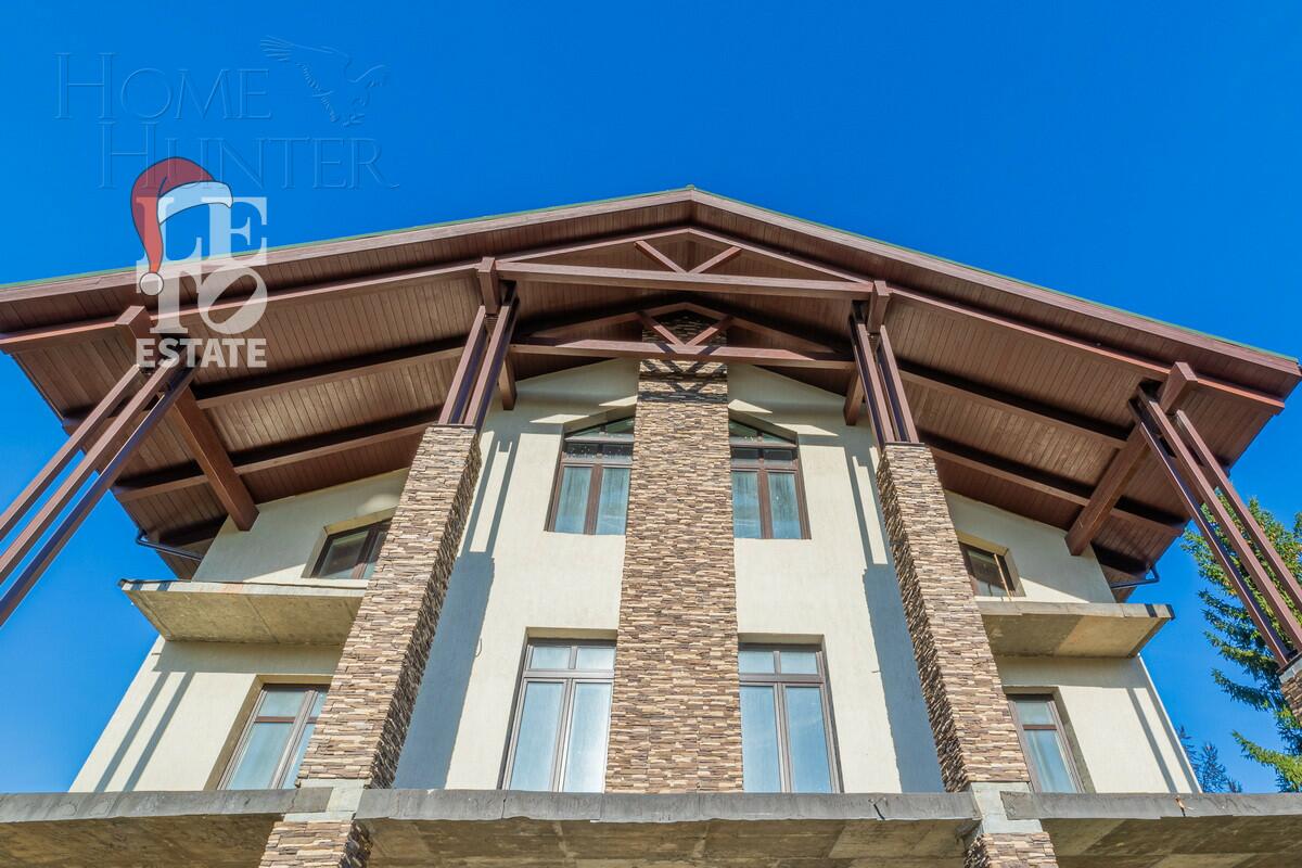 3-этажный коттедж 690 м² без отделки