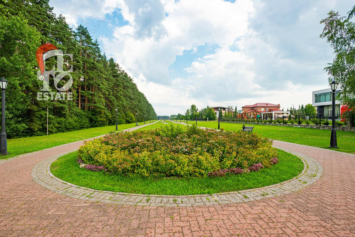 2-этажный коттедж 650 м² с отделкой