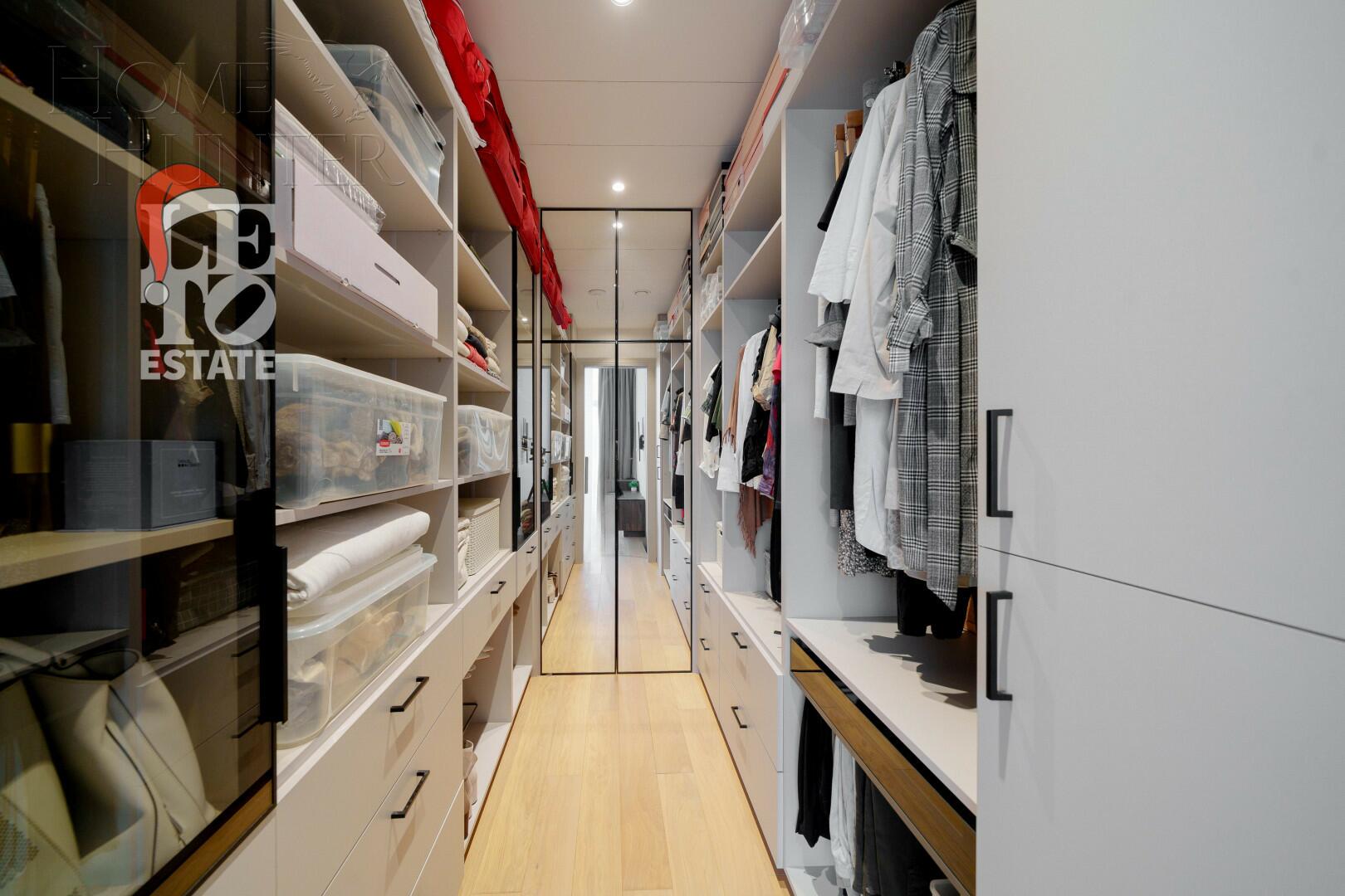 4-этажный таунхаус 278 м² с отделкой