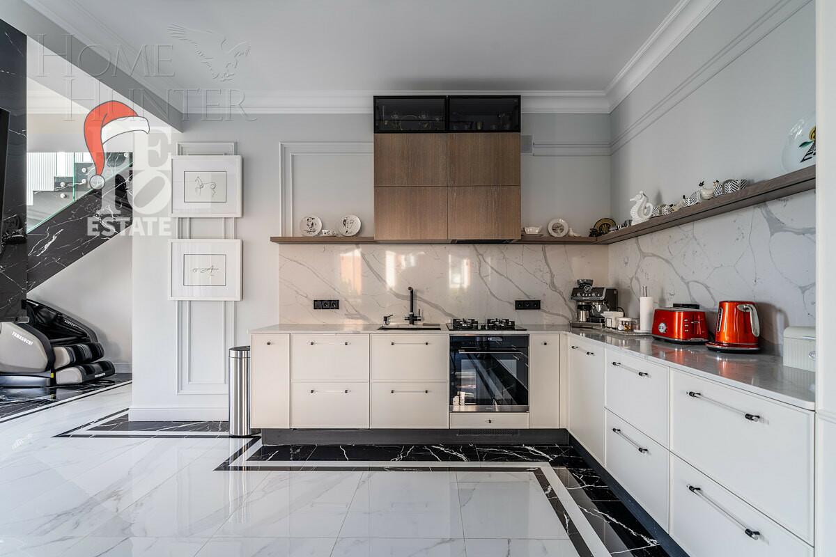 2-этажный коттедж 278 м² с отделкой