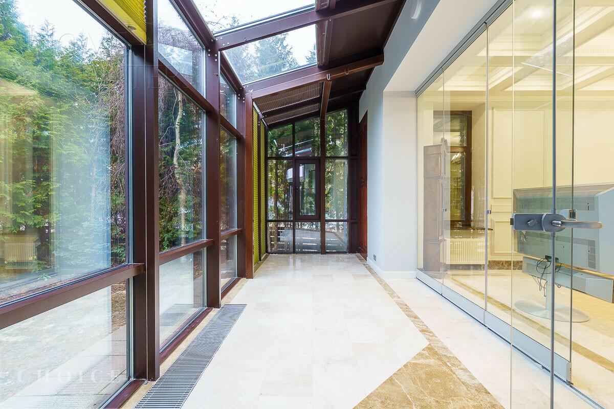 2-этажный таунхаус 322 м² с отделкой