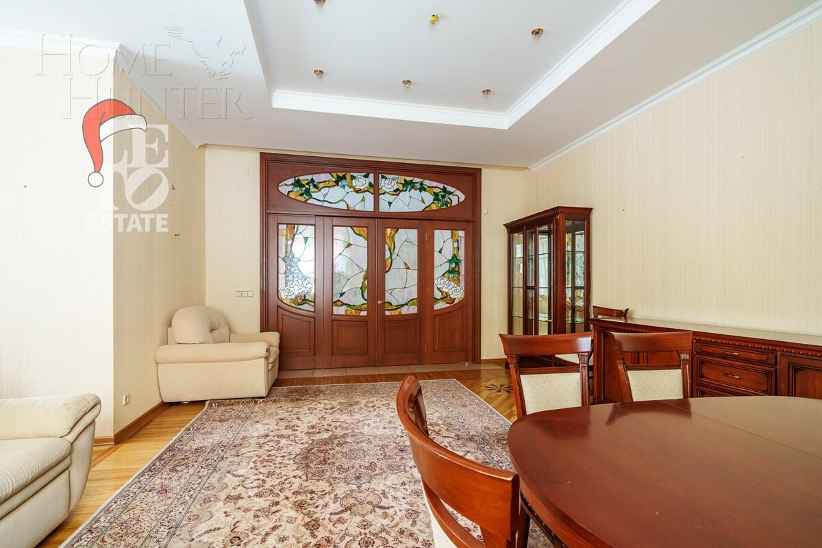 2-этажный коттедж 350 м² с отделкой